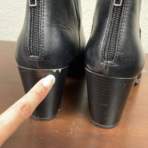 Sun and Stone Elizaa Black Ankle Boot Stacked Heel Notched Slit Bootie Sz 10 - Picture 7 of 13